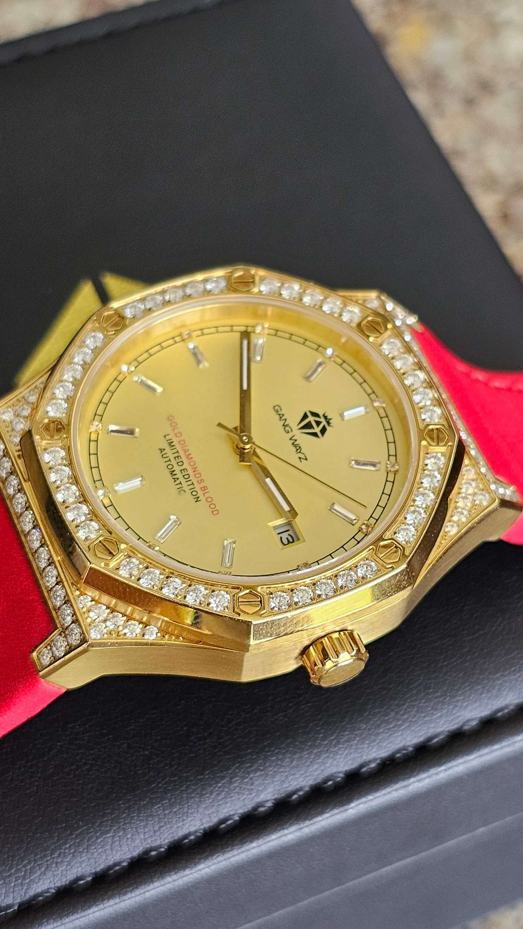 GANG WAYZ™ Official watch VVS1 Moissanite